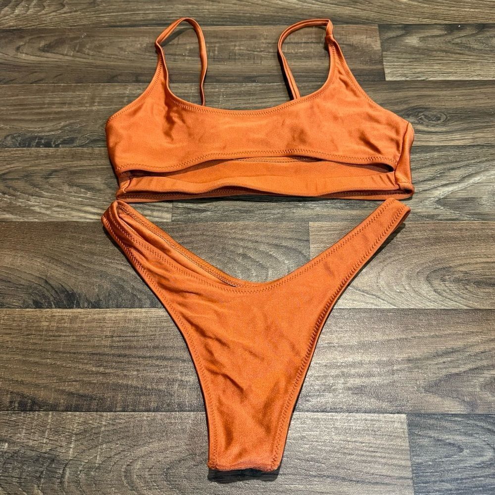 Orange bikini 